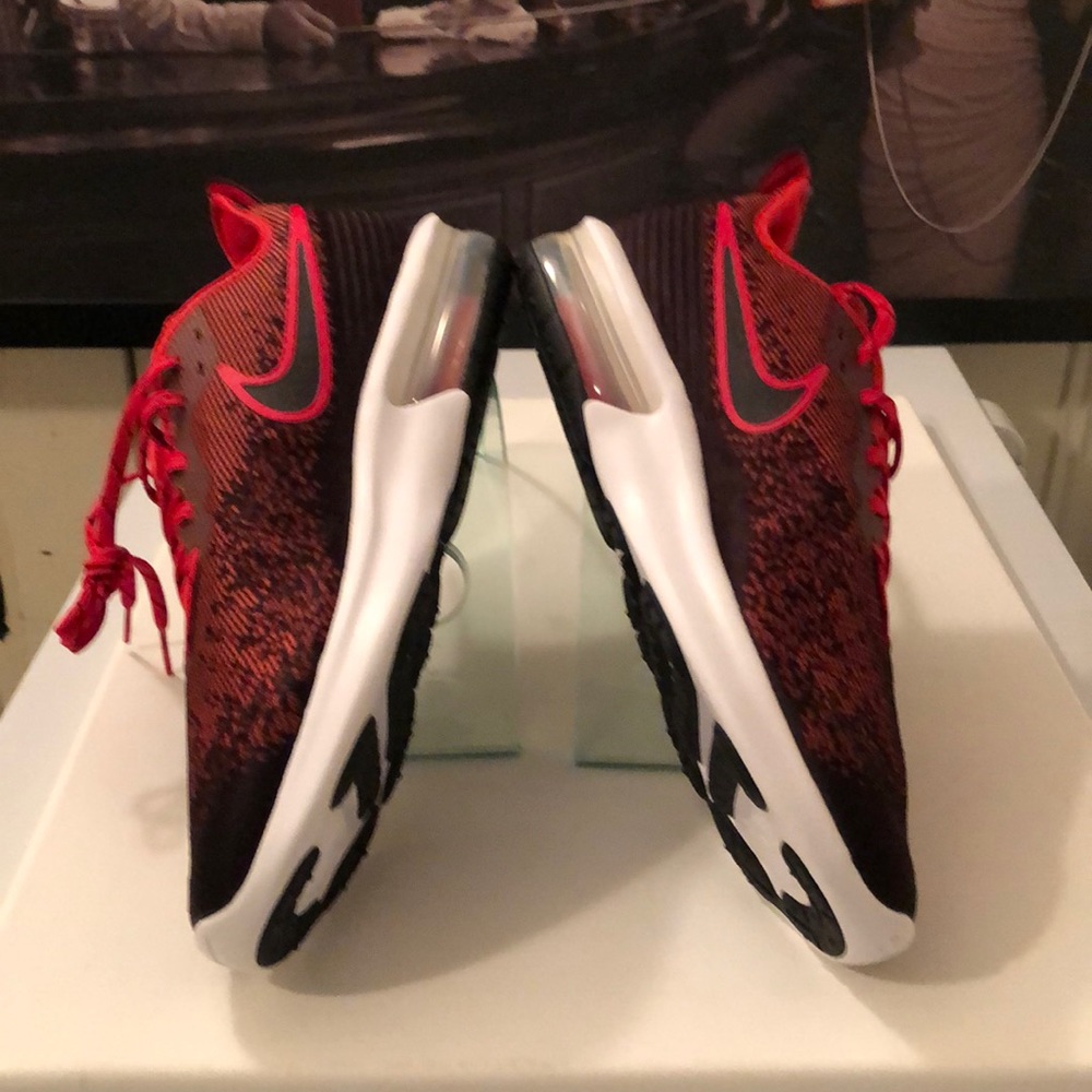 NIKE AIR MAX SEQUENT 4